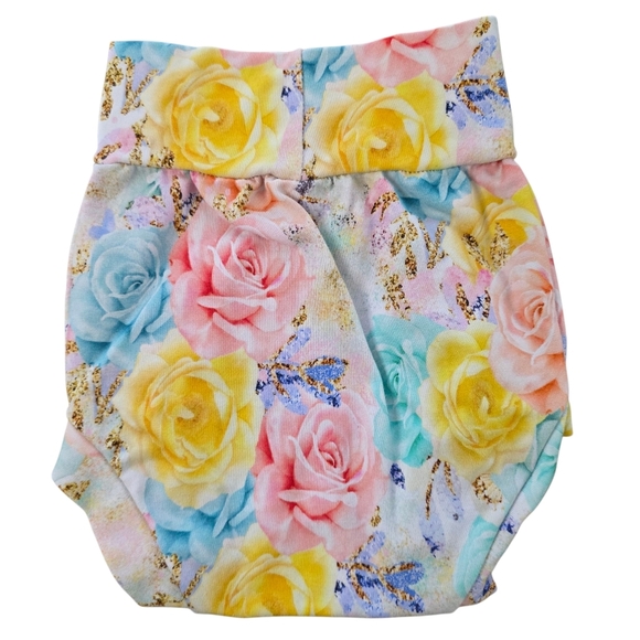 🌸 Adorable Set of 3 High-Waisted Diaper Covers – Floral & Sparkle Prints 🌸 - Picture 3 of 7